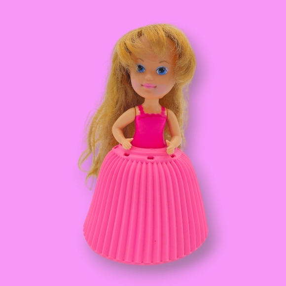 Vintage 1990 Tonka Cutie Fruiti Cherry Chip Cupcake Doll - Picture 1 of 11